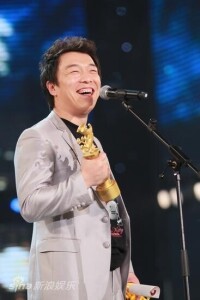 黃渤憑藉影片《鬥牛》獲得最佳男演員獎