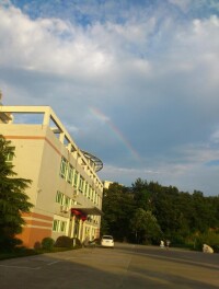 音樂學院前的彩虹