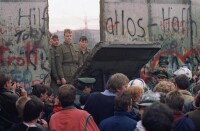 柏林牆被迫開放（1989年）