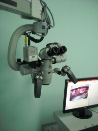 手術顯微鏡