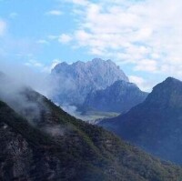 骨麻山