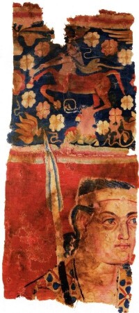 和田出土的山普拉掛毯，推定文物年代為公元前3世紀－4世紀。