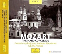 安達錄製的莫扎特鋼琴協奏曲CD