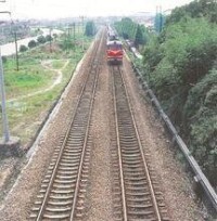 二線工程完工後，列車運行在蕭甬鐵路上