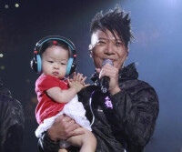 林曉峰與孩子
