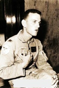 1965.9.20被俘的美軍飛行員菲利普·史密斯