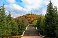 紅軍長征紀念碑碑園風光