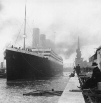 泰坦尼克號起航前