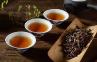 鶴山紅茶