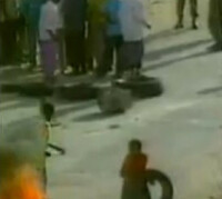 摩加迪沙索馬利亞民兵燒輪胎黑煙信號
