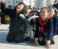 金正日去世后，朝鮮民眾舉行哭喪儀式