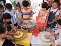 2016年9月鶴壁窯在朝歌里人文小鎮舉辦陶瓷體驗活動
