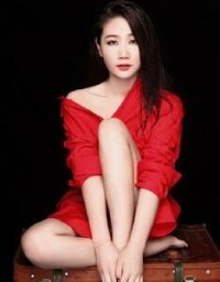 孫露[中國大陸女歌手]性感照片