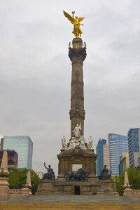 墨西哥城獨立紀念碑
