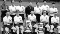 1960-61賽季英甲冠軍和足總杯冠軍成員