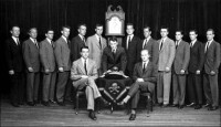 1947年新入會成員，左6是布希