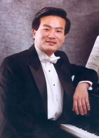 中央音樂學院吳龍教授