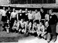 1950年奪得世界盃冠軍的烏拉圭隊合影
