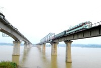 廣巴鐵路嘉陵江大橋
