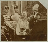 1935年，新婚夫婦抵達哥本哈根