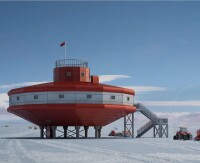南極站