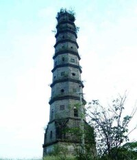 修繕前的文峰塔