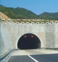 都汶高速紫坪埔隧道