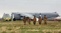 2006年，一架C-5墜毀，奇迹是無人傷亡