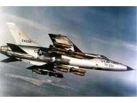 美國F-105“雷公”式戰鬥轟炸機