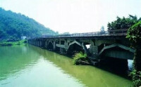 修建東漢橋