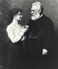 1902年與亞歷山大·貝爾