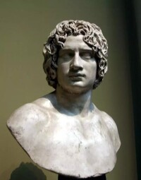 這尊雕像被認為是青年時代阿米尼烏斯