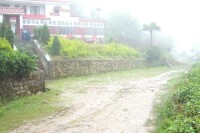 雲南省鳳慶縣小灣鎮箐中村進村公路