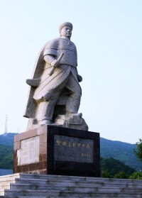 大鹿島鄧世昌雕像
