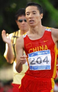 2007年曼谷大運會男子20公里競走褚亞飛摘金