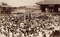 大韓帝國成立時慶運宮前的盛況