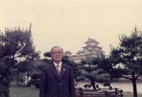 1975年隨天津訪問團，參訪姬路城。