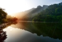 紅龍湖晨曦