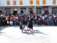 2013年3月梅子鄉寬裕村慶祝“三八”節活動之民族舞蹈