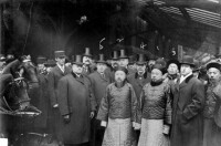 1905年12月，五大臣及隨員在羅馬合影