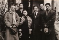 左起：田漢、馬彥祥、俞珊、歐陽予倩、洪深、唐槐秋合影