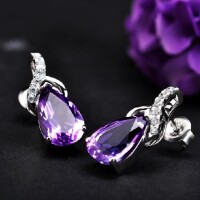 高雅莊重的純天然紫水晶耳釘