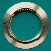 轉接環帶有專門設計的數字電子