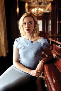 Sarah Gadon寫真