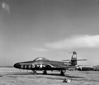 1953 年 5 月 VMJ-1 的 F2H-2P 在偵察鴨綠江之後歸來