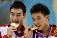 獲得倫敦奧運會男子雙人三米板金牌