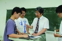 崔翔先生與學生