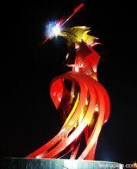 臨沂鳳凰廣場主題雕塑——丹鳳啼翠