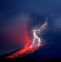 火山雷