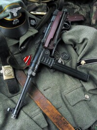 武裝黨衛隊和MP40衝鋒槍